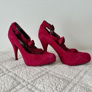 Steve Madden Fuchsia Heels with Floral Detail